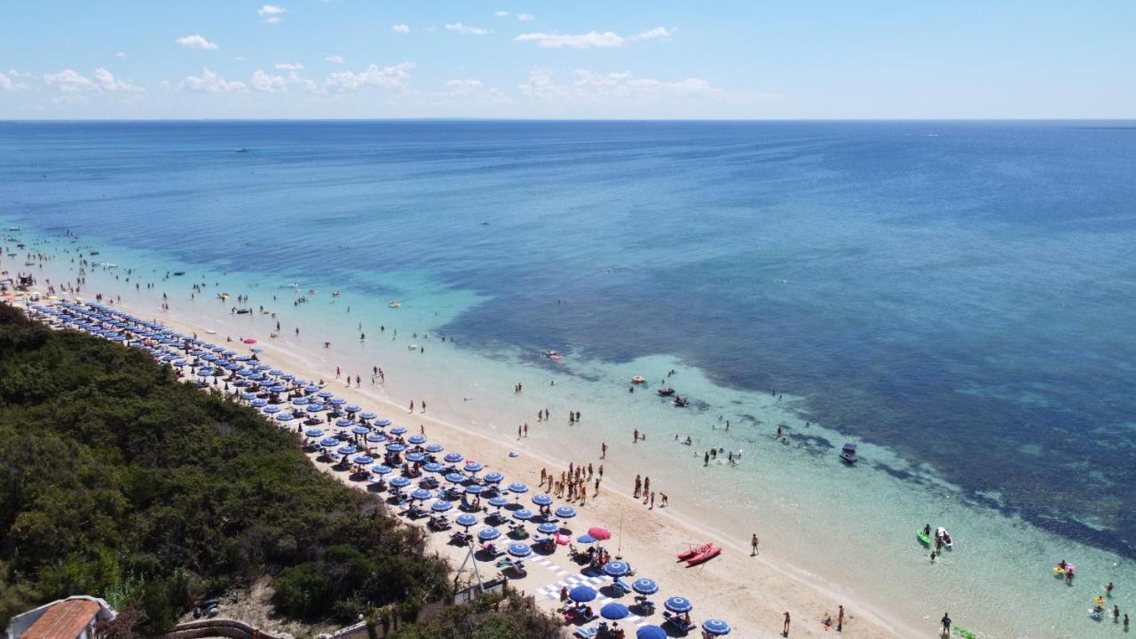 Hotel Dei Bizantini & Villaggio Campo Dei Messapi Сан-П'єтро-ін-Беванья Екстер'єр фото