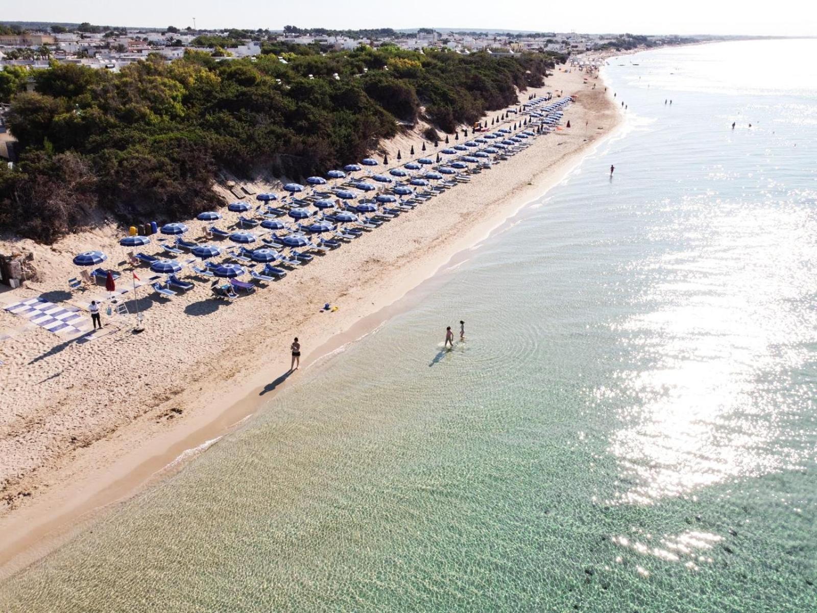 Hotel Dei Bizantini & Villaggio Campo Dei Messapi Сан-П'єтро-ін-Беванья Екстер'єр фото